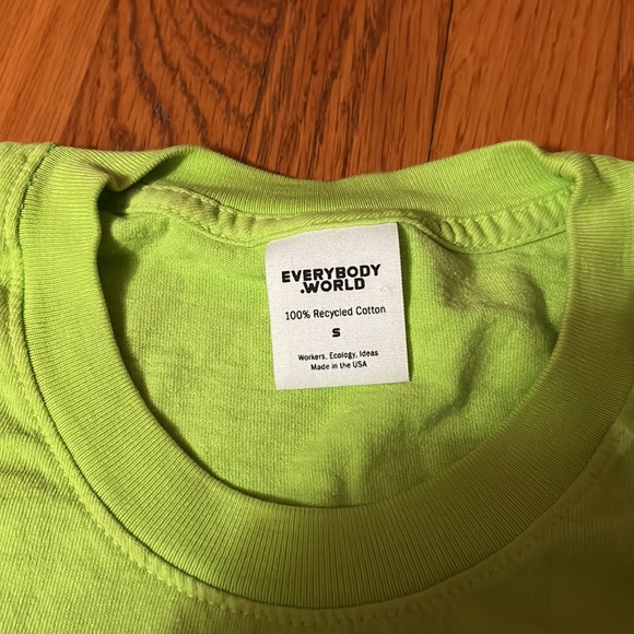 Everybody.World green long sleeve tee ‘S’ eye covered man graphic - Picture 4 of 8